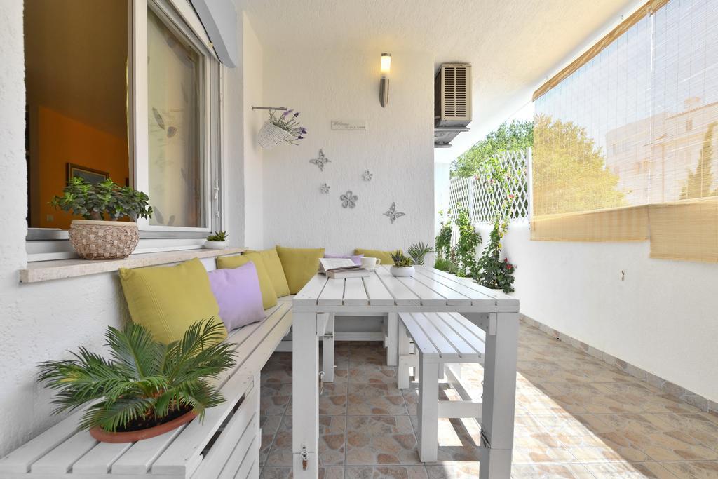 Cozy Beach Apartment Split Exterior foto